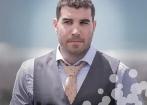 Zohar Arnon